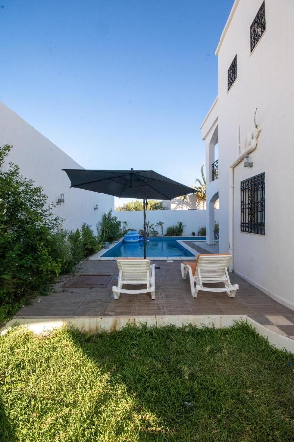 Villa Meublee Avec Piscine Et Abri De Voiture Erriadh Exterior photo